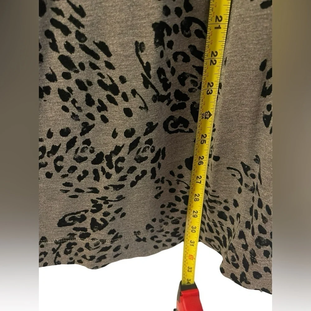 Chico’s Zenergy Cozy Animal-Print Brushed Fleece Tunic Size XL/16 (Chico’s Sz 3) - Picture 3 of 13